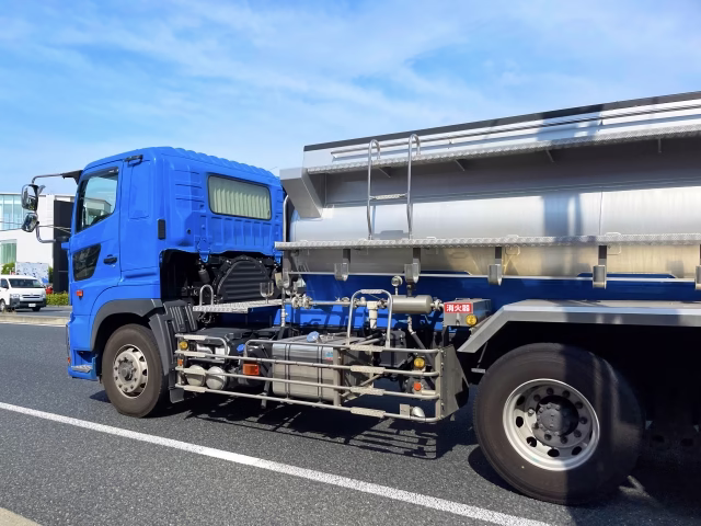 産廃 タンクローリー